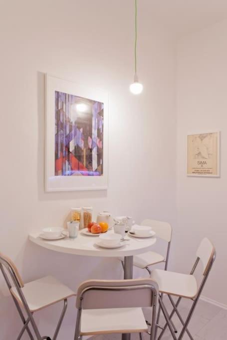 Prague Center Apartment With Fireplace Екстериор снимка