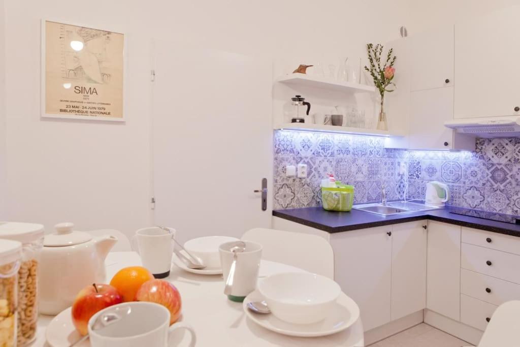 Prague Center Apartment With Fireplace Екстериор снимка
