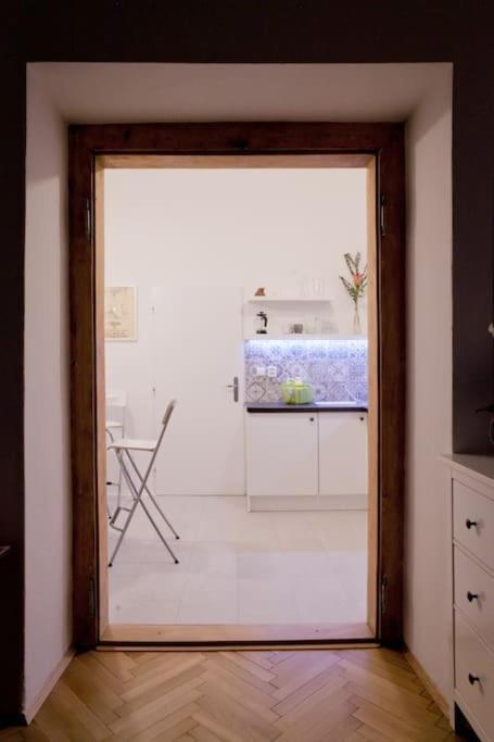 Prague Center Apartment With Fireplace Екстериор снимка